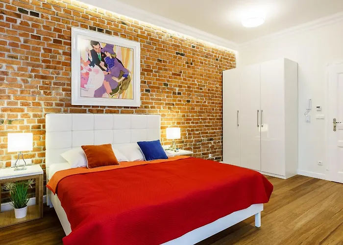 Sanhaus Apartments